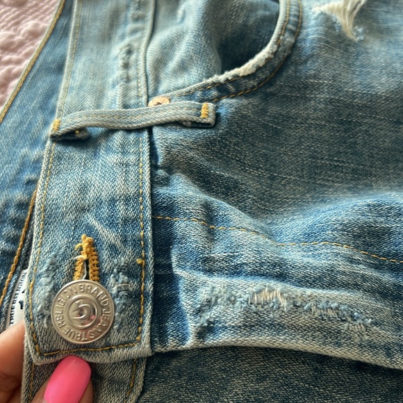 True Religion Audrey boyfriend frayed jeans Mid Rise - Picture 5 of 10